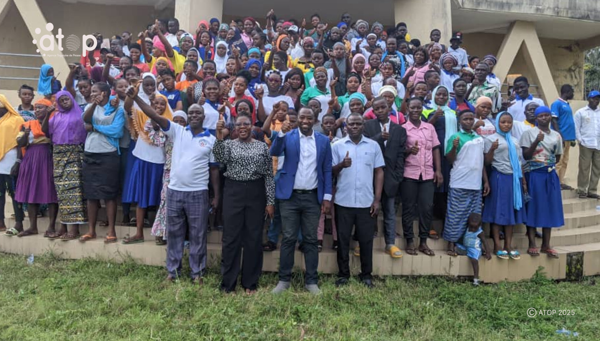 PHOTO 5 Les participants