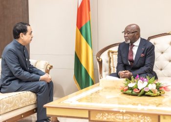 Diplomatie : Le président de la République reçoit les lettres de créance du nouvel ambassadeur de l’Inde