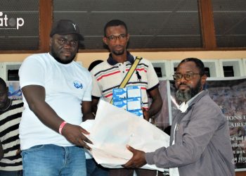 Kloto:  L’association Renaissance scolaire distribue des kits scolaires à 175 élèves