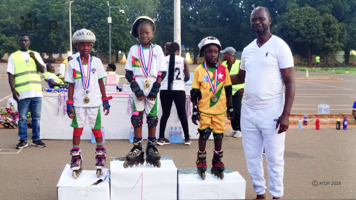 Le president a pose avec des laureats minimes