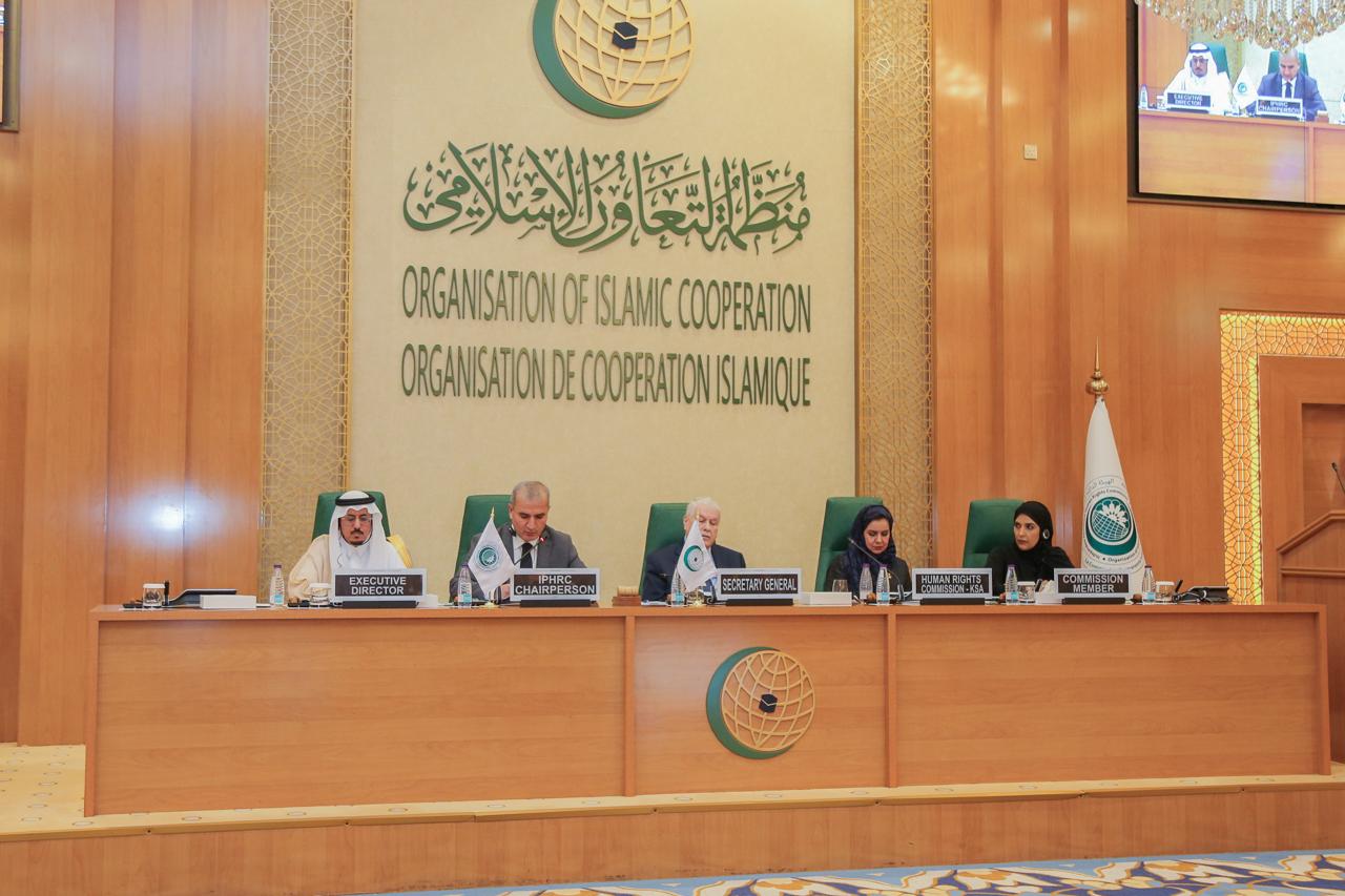 Les officiels de lassemblee general de lOCI