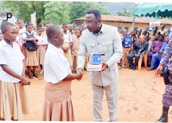Wawa : 1181 filles reçoivent des kits scolaires dans le canton de Kessibo