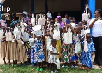 Haho : l’ONG SHE lance une campagne de distribution de kits scolaires