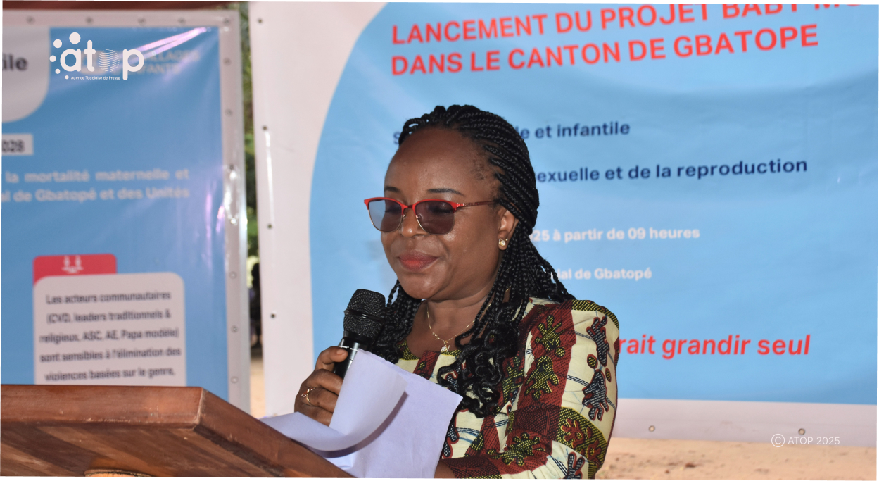 2 Mme Donko lancant officiellement le projet