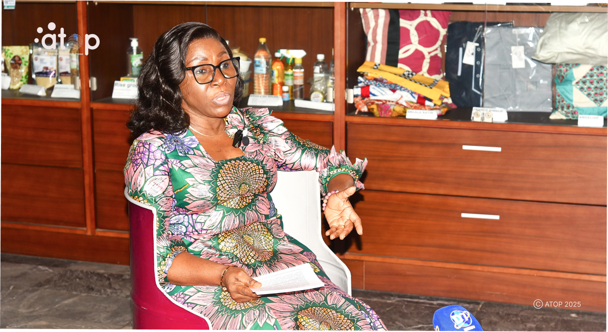 Le ministre Kayi Mivedor Sambiani
