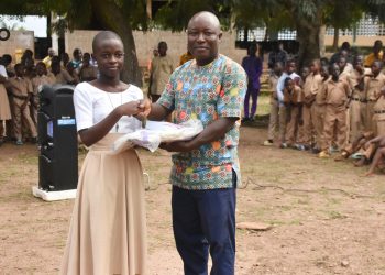Ogou/ promotion de l’excellence scolaire:  71 meilleures collégiennes et lycéennes récompensées 