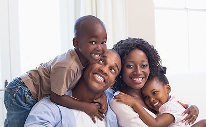 Une famille heureuse Photo Internet