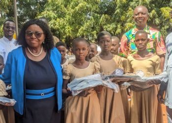 Agou : Des kits scolaires et vivres offerts aux élèves de l’EPP “Amitié Chine-Togo”