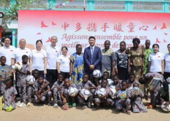 Mission médicale chinoise au Togo : Des consultations gratuites et des vivres aux pensionnaires de l’orphelinat « La Solution »