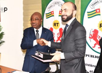 Projet de construction d’une cité ministérielle : L’Etat togolais et la société SOCOCIM signent un accord