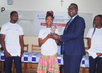 Concours « Grand Prix de la CNDH » : L’équipe de Mlle Afokodi remporte le premier prix
