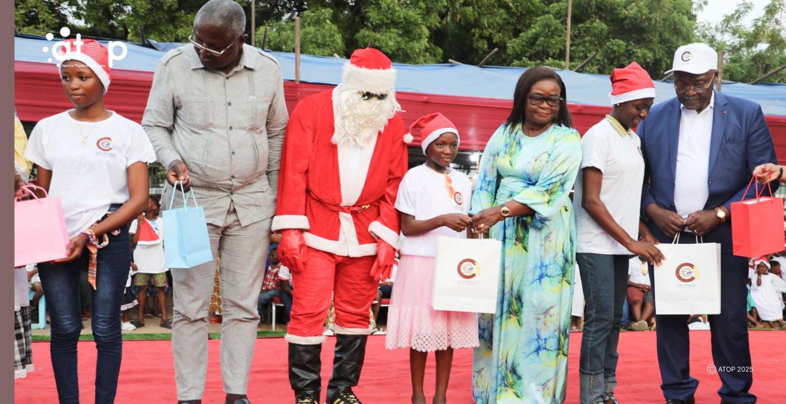 NOËL : La CCI-Togo offre les cadeaux aux enfants vulnérables du Grand Lomé 1 WhatsApp Image 2025 12 27 at 21.27.42