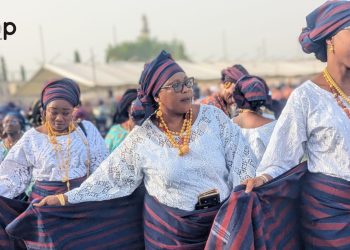 Tchaoudjo/Adossa-gadao 2026 : La tradition de la danse « Kosso » respectée sous le regard du ministre Fofana