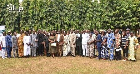 2 Officiels equiepe de lANID et acteurs