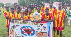 Bas-Mono / 2ème édition du festival des stars : APFA (Filles et garçons) et ABS Foot remportent les trophées 3 L'équipe ABS Foot de Tabligbo, vainqueur des garçons U17