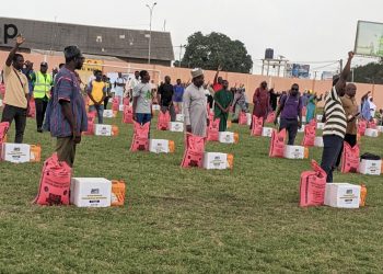Des musulmans nécessiteux de la commune Agoè-Nyivé 1 bénéficient des kits alimentaires