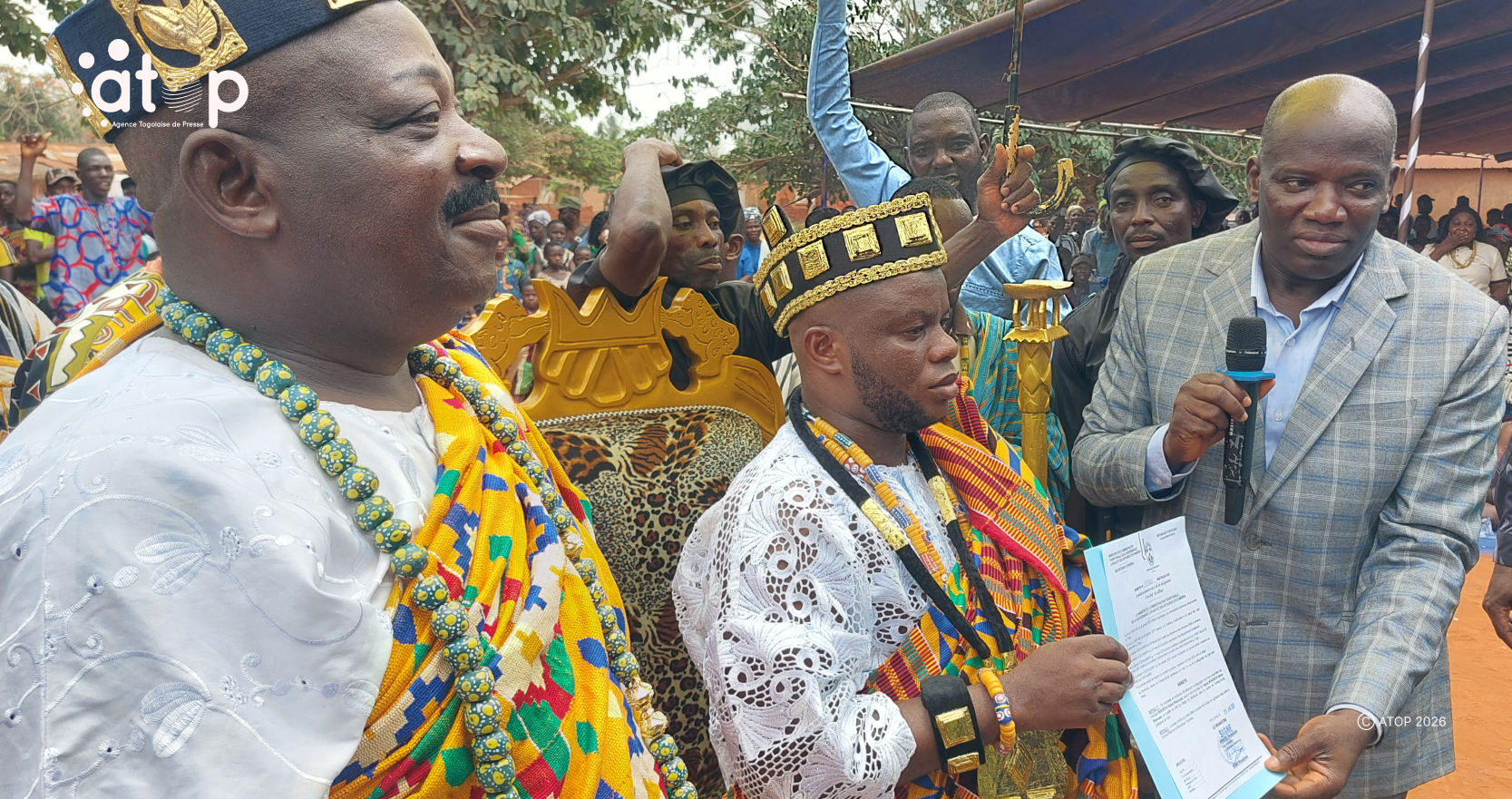 23 Togbui Bokokpui Ablam Blewoussi 1er recoit son arrete