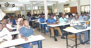5 Les entrepreneurs attentifs a lexplication de la loi des finances par.