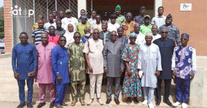 5 Officiels et participants a Koussountou