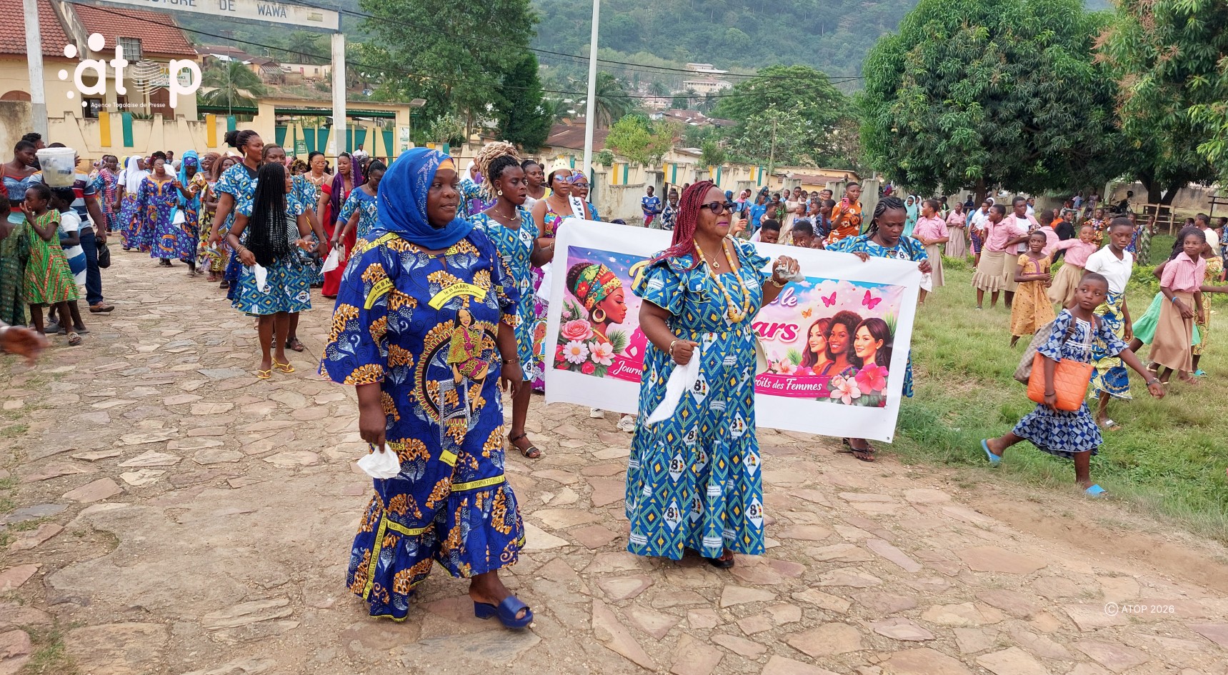 Journée internationale des droits de la femme : Une caravane marque l’apothéose de la célébration à Badou 1 66 les caravanieres a travers les arteres de la ville de Badou