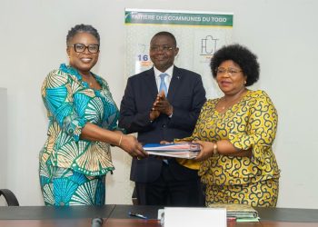Passation de charges à la faitière des communes du Togo : Mme Koubouni Touni prend les rênes