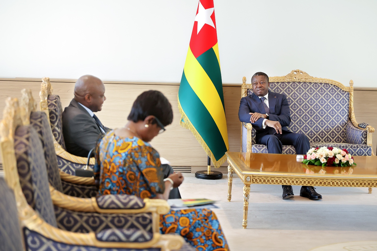 Diplomatie le President du Conseil a recu un emissaire du President de la RDC 2