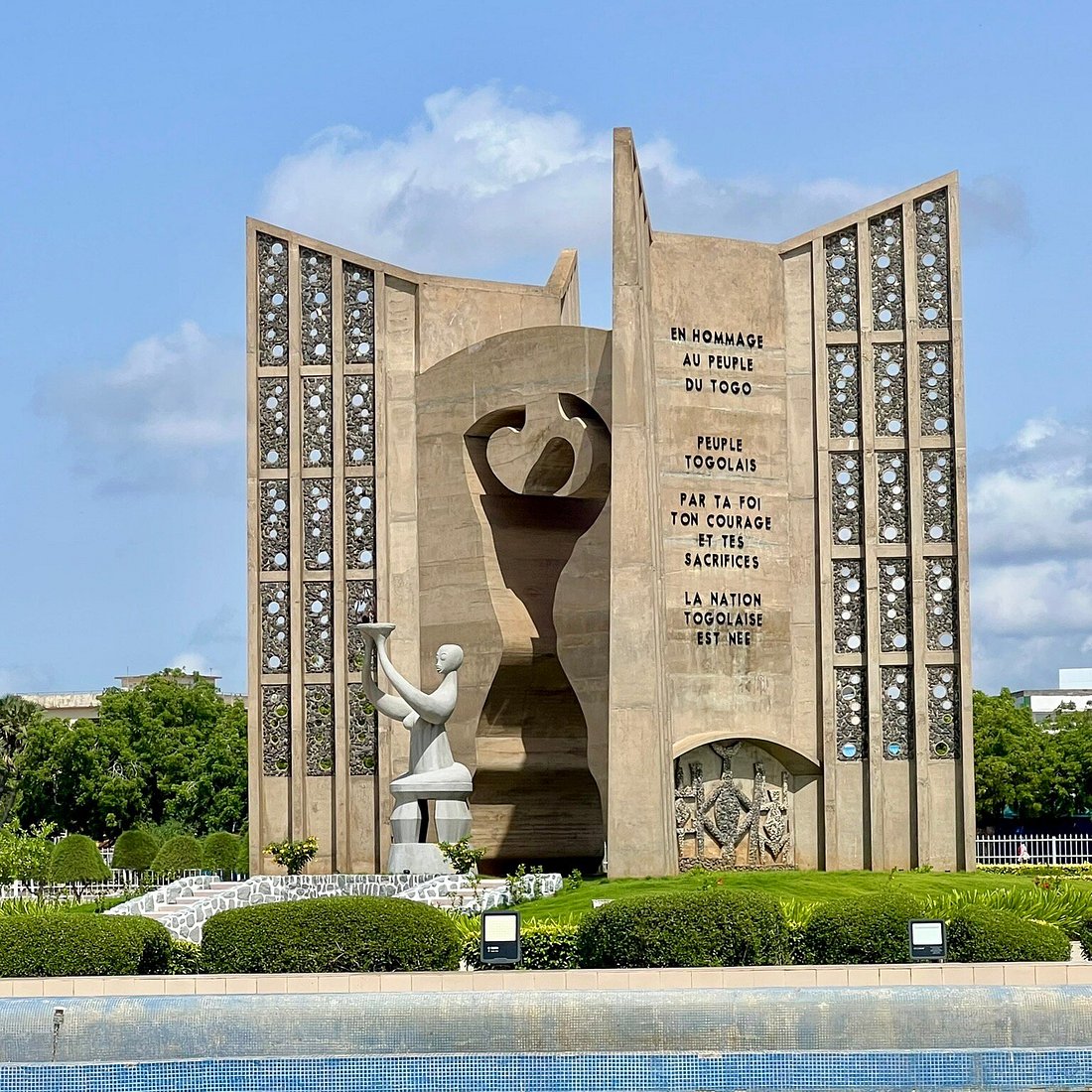 Le monument de lindependance a Lome