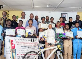 Tchaoudjo/« English day »: Mlle Ouro-Akpo N’mtiaza du lycée Kpangalam remporte la 1ère édition
