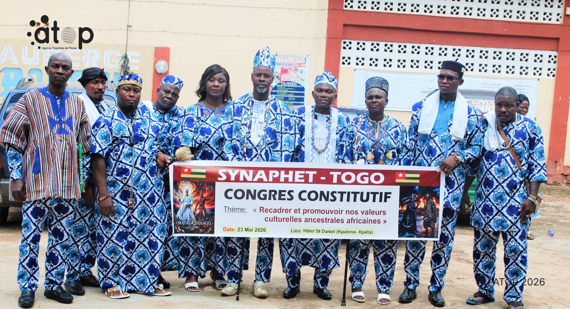 24 Les membres du bureau executif aores le congres