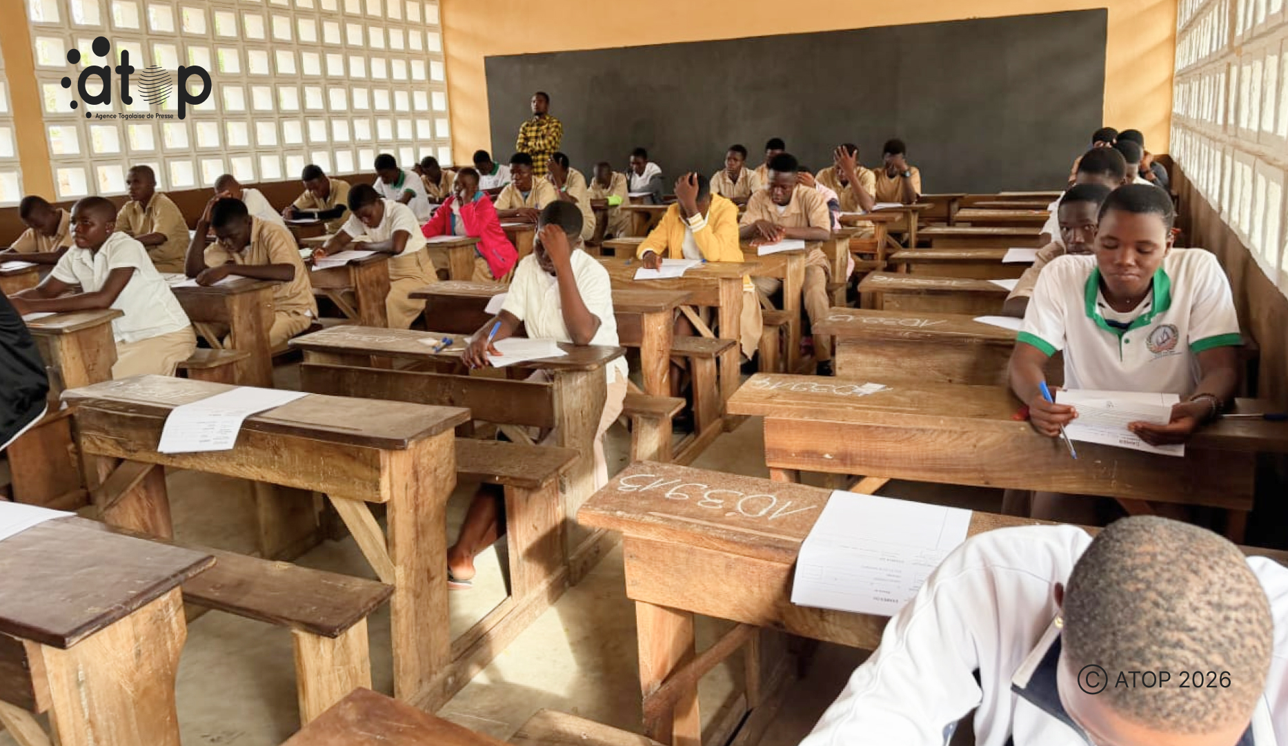 48 Les candidats concentres sur lepreuve de frnacais a Mandouri