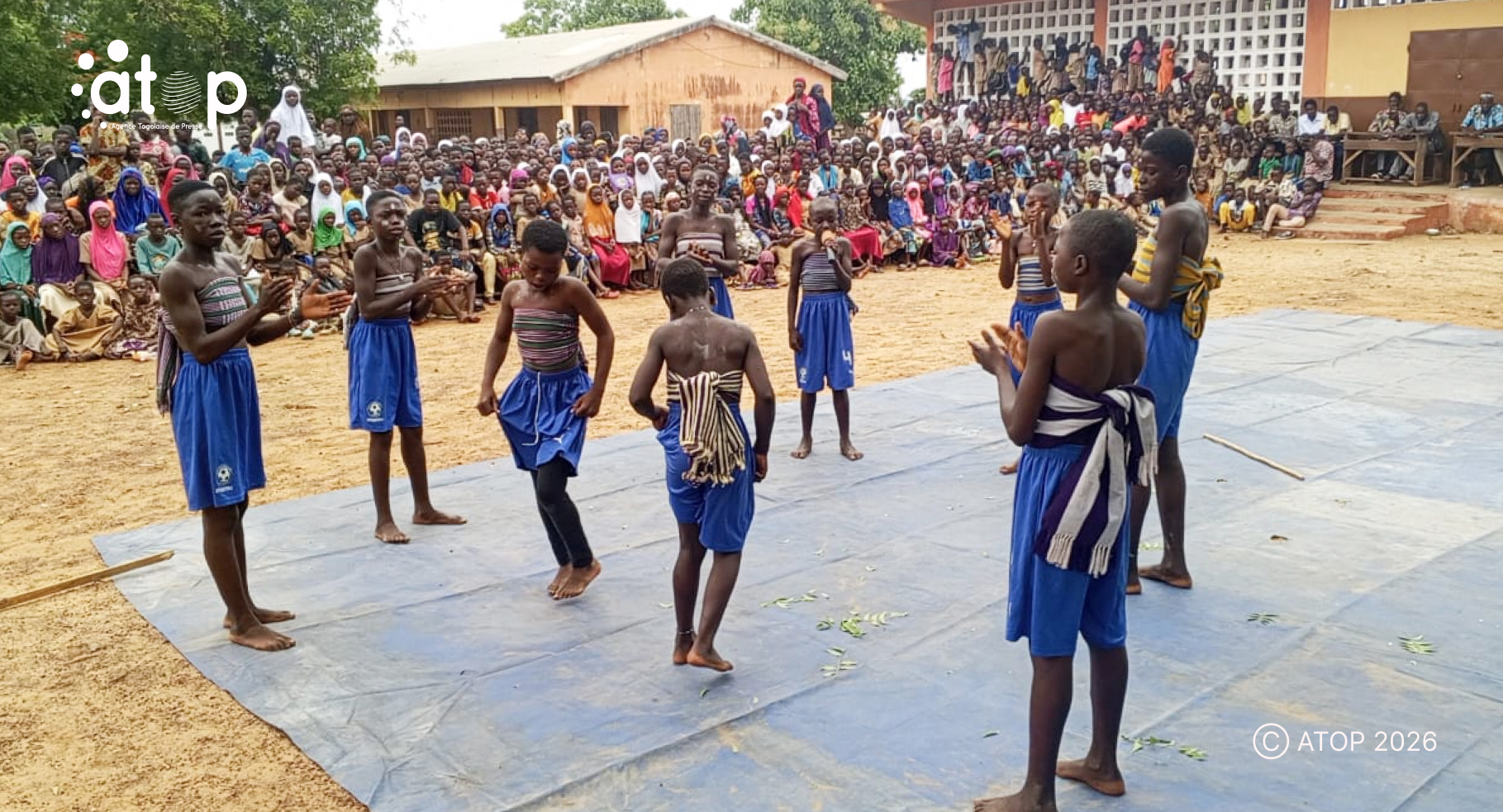 8 Prestation de danse traditionnelle