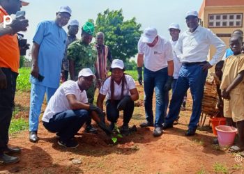 Campagne nationale de reboisement: L’ATA Campus AFD met en terre des plants dans la commune Agoè-Nyivé 6