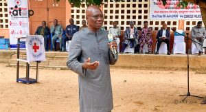 13 Le prefet Tchimbiandja appelant les jeunes a etre des artisans de paix