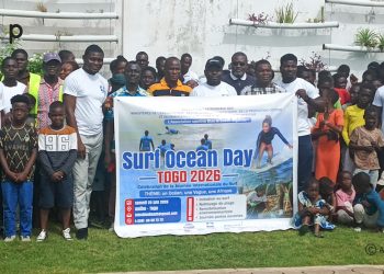 Lacs / La journée internationale du Surf : Les jeunes sensibilisés sur la protection côtière à Aného