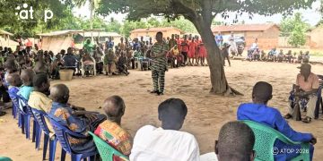 Agou/Développement communautaire : Le député Yossah échange avec sa base à Nyidové 5 Agou/Développement communautaire : Le député Yossah échange avec sa base à Nyidové