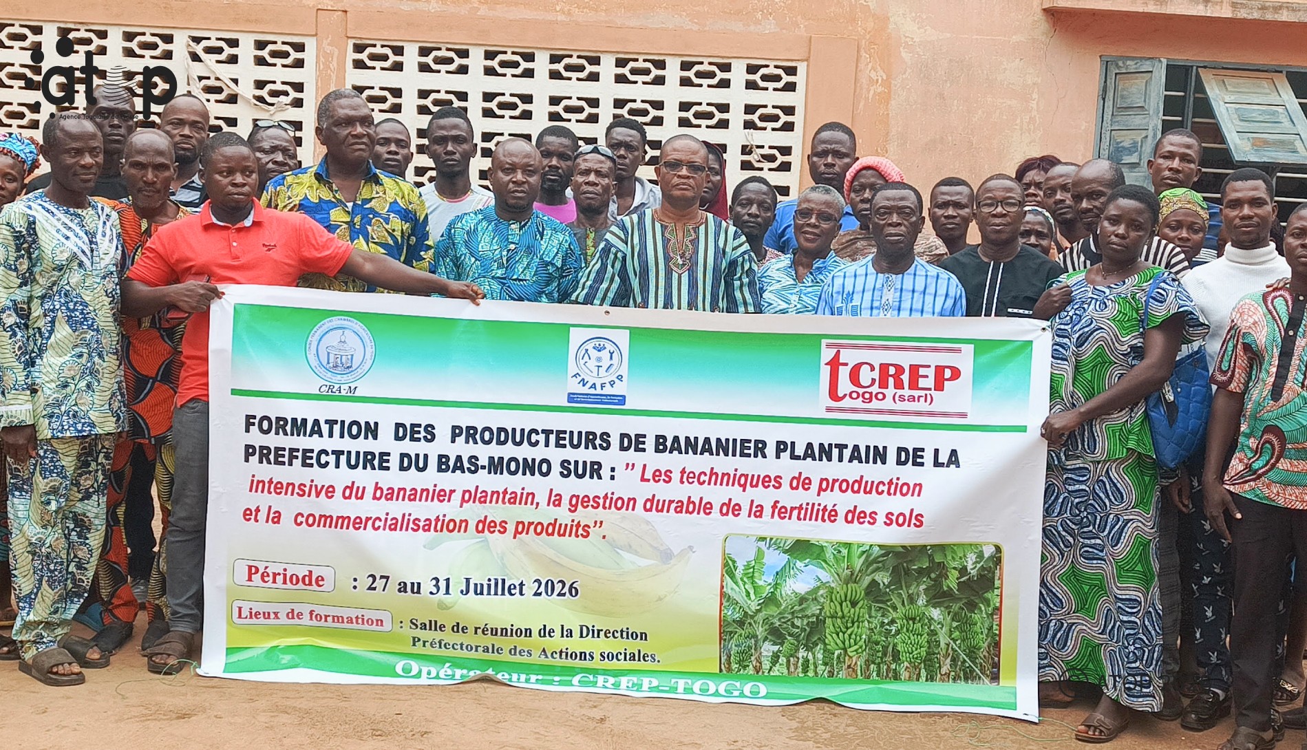 Bas-Mono : Des producteurs en formation sur les techniques de la culture du bananier plantain 1 6 Les participants