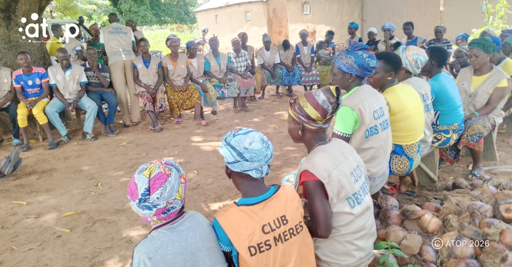 Des femmes associees aux rencontres