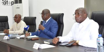 Les membres du nouvel exécutif de la chambre régionale des métiers de Lomé investis