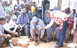 23 Ceremonie de libation
