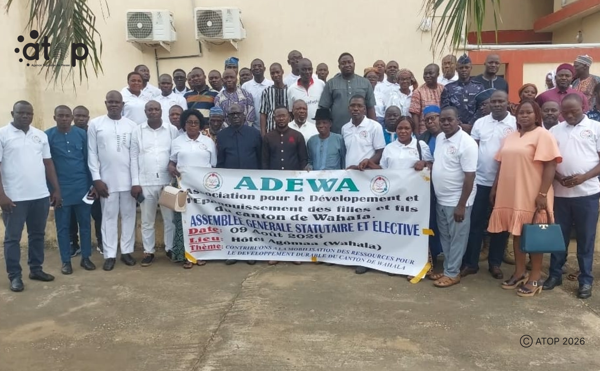 52 Les participants aux travaux