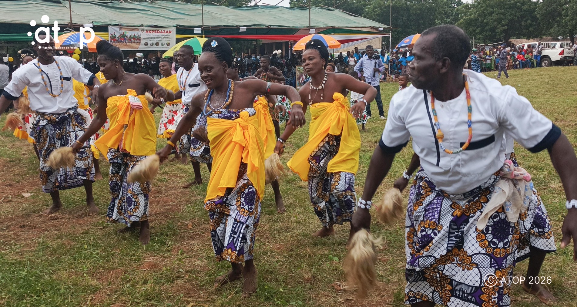 Bas-Mono/ Culture : La 5eme édition d’Akpédazan célébrée sous le signe de l’unité et la promotion de l’éducation 1 56 Prestation du groupe folklorique de Kpetsou