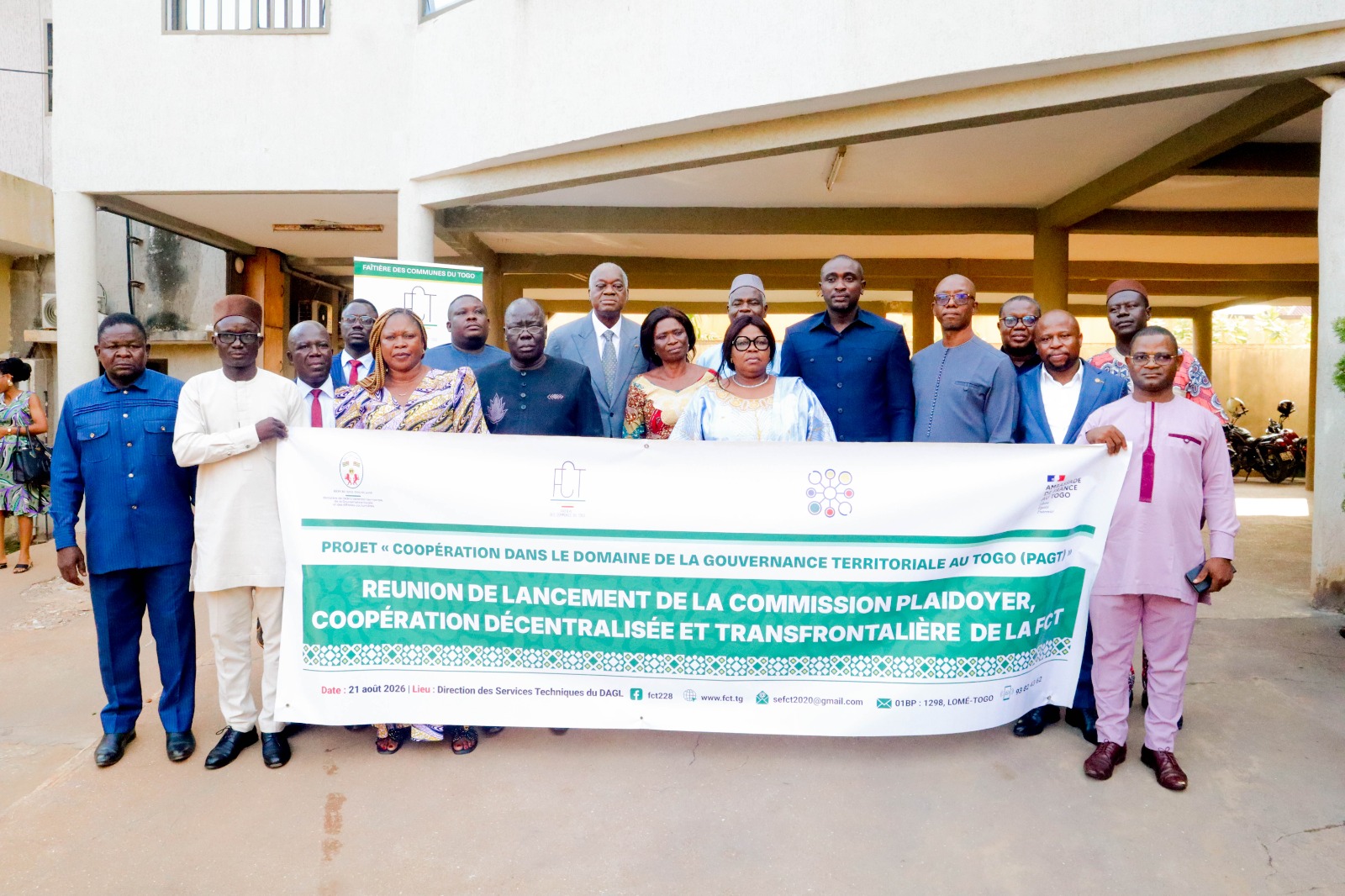 Des membres de la commission