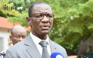 Education : Plus de 1.100 nouveaux enseignants en formation de mise à niveau avant leur entrée en fonction 2 Le ministre Omorou au mucro