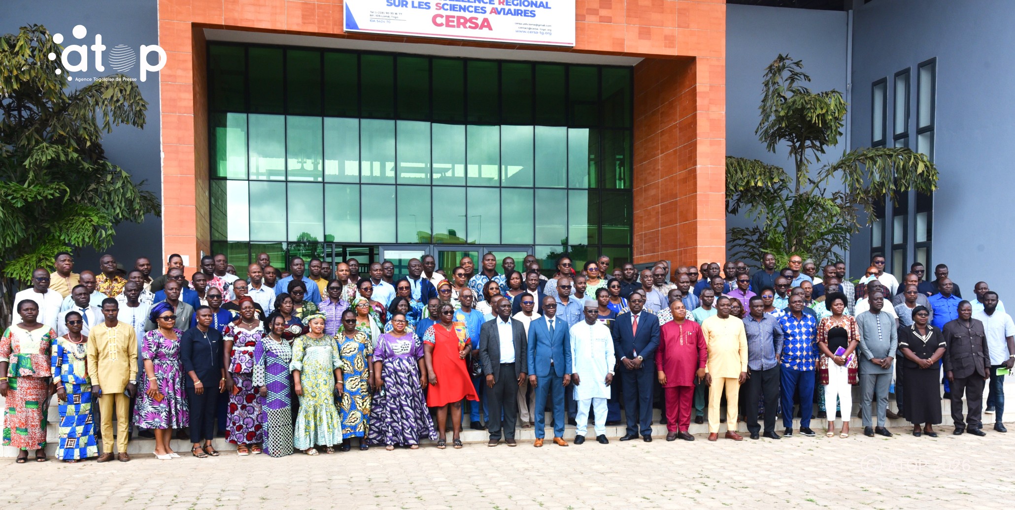 Les officiels de la HAPLUCIA et les acteurs de leducation nationale