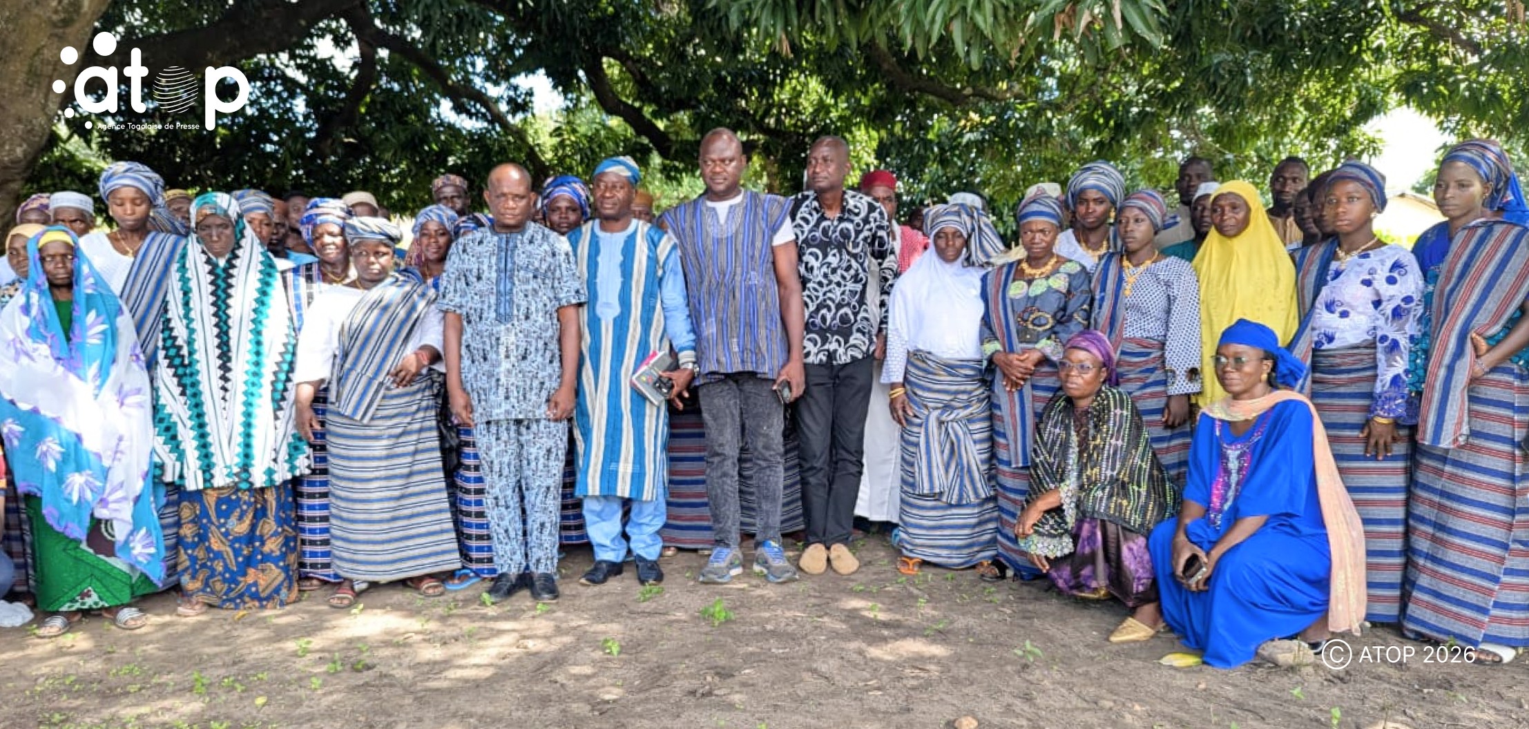 10 Officiels et participants