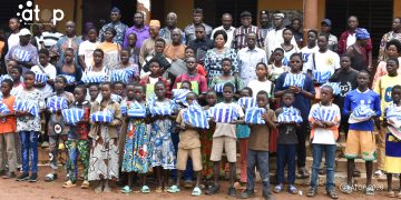 Doufelgou/: L’ONG AAVOED offre des kits scolaires à 650 enfants