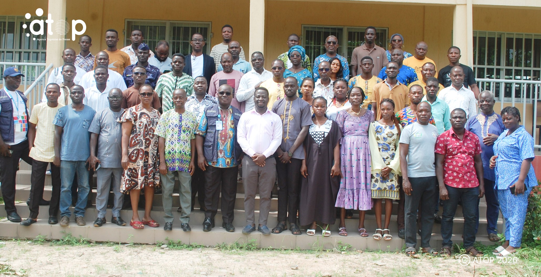 20 Les participants pour la photo de famille