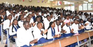 3 Les eleves professeurs exprimant leur joie
