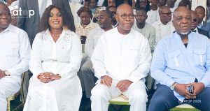 35 Les officiels
