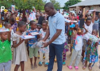 Notsè : 500 élèves de l’EPP FIDA bénéficient de kits scolaires